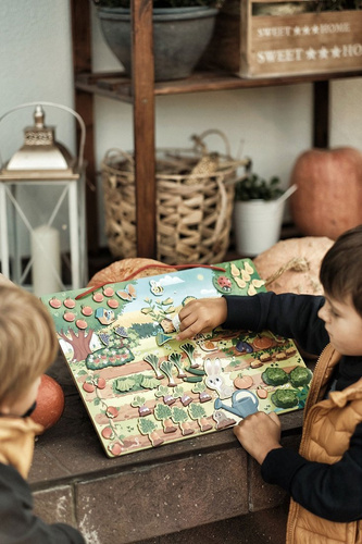 Janod Układanka drewniana magnetyczna z 70 magnesami Ogród