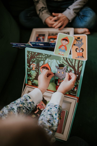 Janod Magnetyczna układanka Świat baśni Magnetibook 3-8 lat