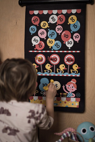 Janod Magnetyczna gra w rzutki Wesołe miasteczko