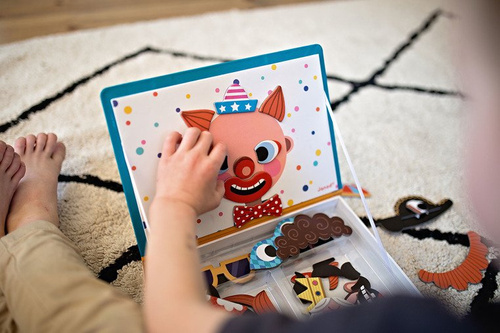 Janod Magnetyczna układanka Śmieszne buzie Chłopiec Magnetibook