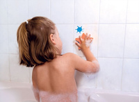 Janod Kredki do kąpieli 6 kolorów z gąbką 3+ 