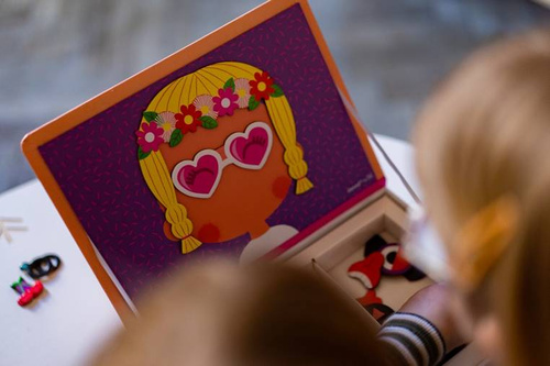 Janod Magnetyczna układanka Śmieszne buzie Dziewczynka Magnetibook