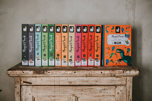 Janod Magnetyczna układanka Dinozaury Magnetibook