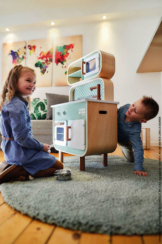 Janod Dwustronna drewniana kuchnia z pralką 2w1, z dźwiękiem, światłem LED i 8 akcesoriami