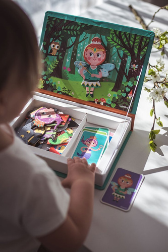 Janod Magnetyczna układanka Świat baśni Magnetibook 3-8 lat