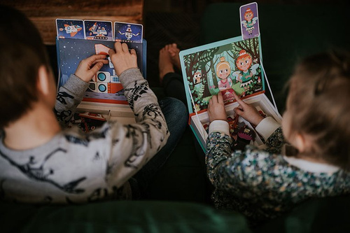 Janod Magnetyczna układanka Kosmos Magnetibook