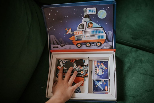 Janod Magnetyczna układanka Kosmos Magnetibook
