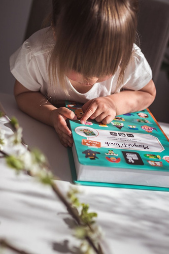 Janod Magnetyczna układanka Świat baśni Magnetibook 3-8 lat