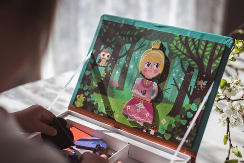 Janod Magnetyczna układanka Świat baśni Magnetibook 3-8 lat