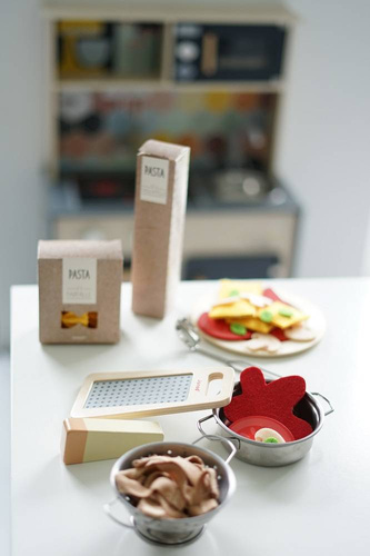 Janod Filcowy zestaw makaronów i akcesoria do przyrządzania włoskiej pasty 3+