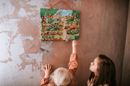 Janod Układanka drewniana magnetyczna z 70 magnesami Ogród