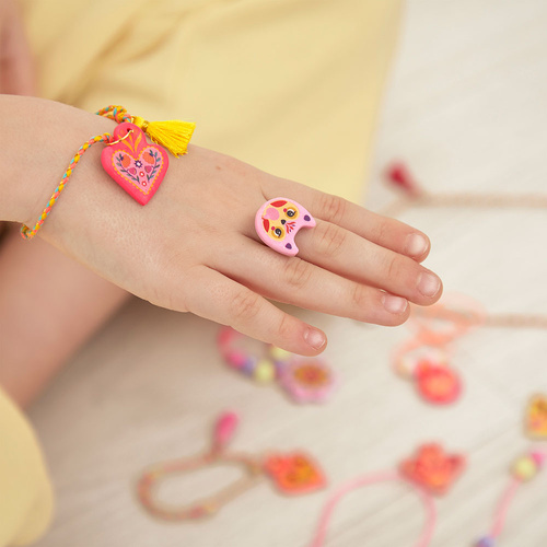 Janod Zestaw kreatywny do tworzenia biżuterii dla przyjaciółek Klejnoty przyjaźni 8+