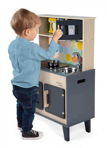 Janod Duża drewniana kuchnia z dźwiękiem, światłem LED i 6 akcesoriami Mozaika 3-8 lat